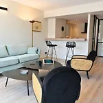 Promo Easy Cles- Superb Flat 300m From The *