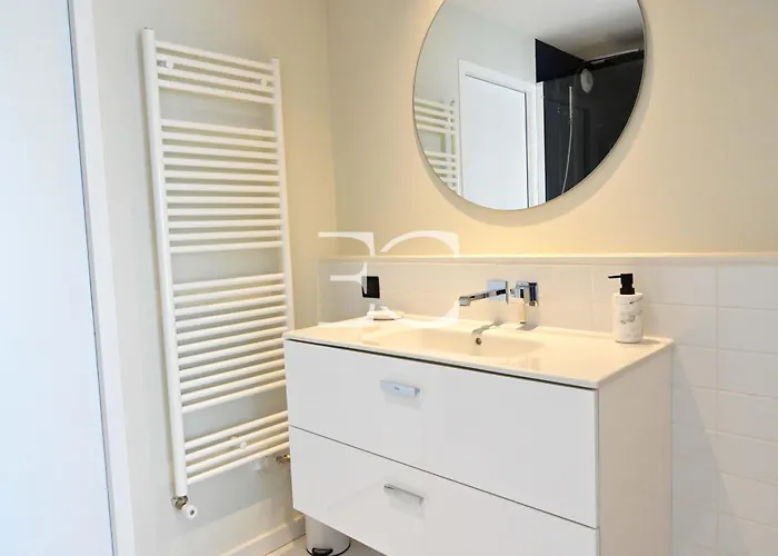 Promo Easy Cles- Superb Flat 300m From The Beach